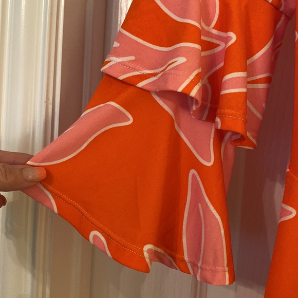 Venus flare sleeve wrap blouse size small - Picture 3 of 6